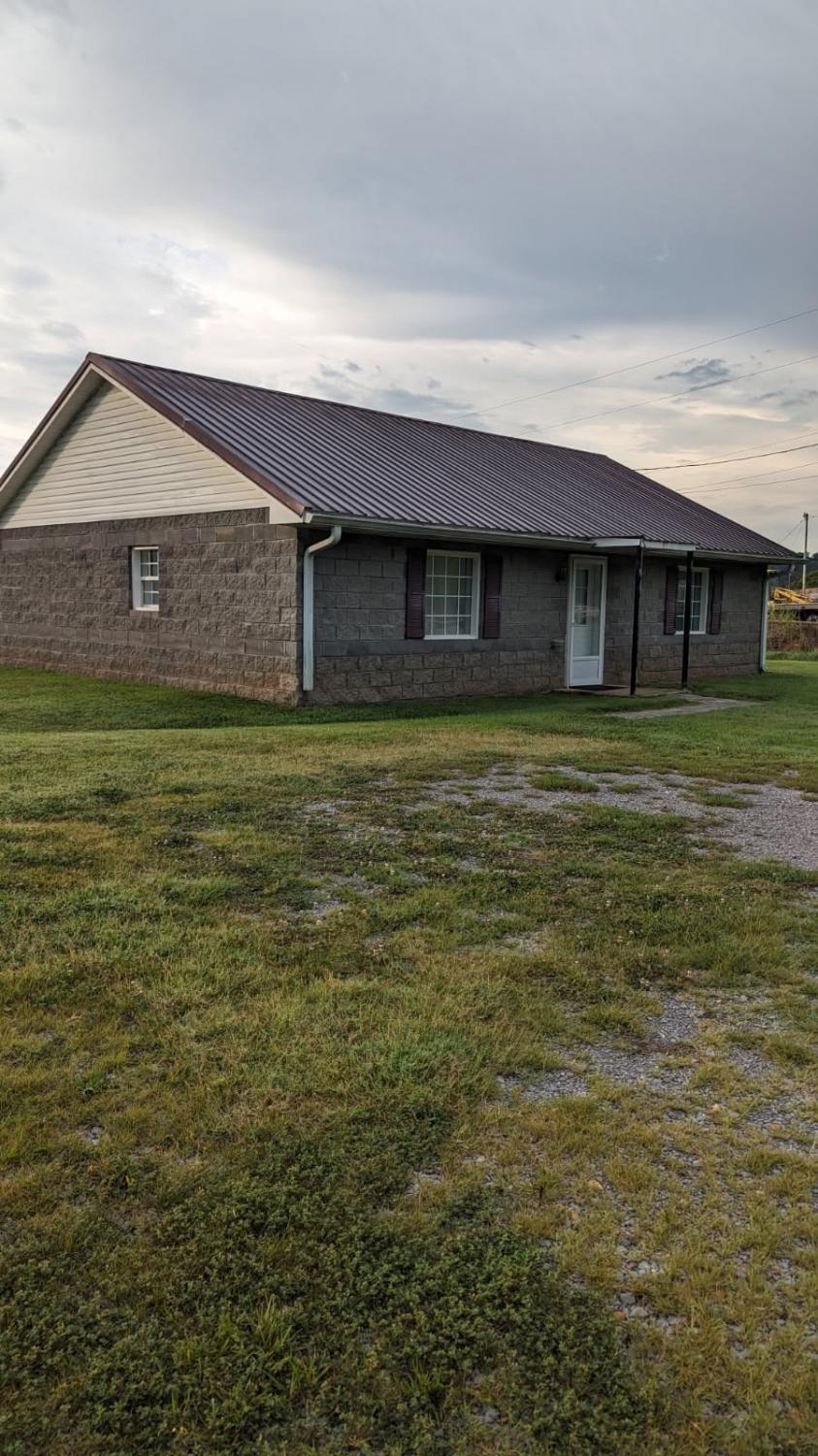 1102-Highway-79 For Sale