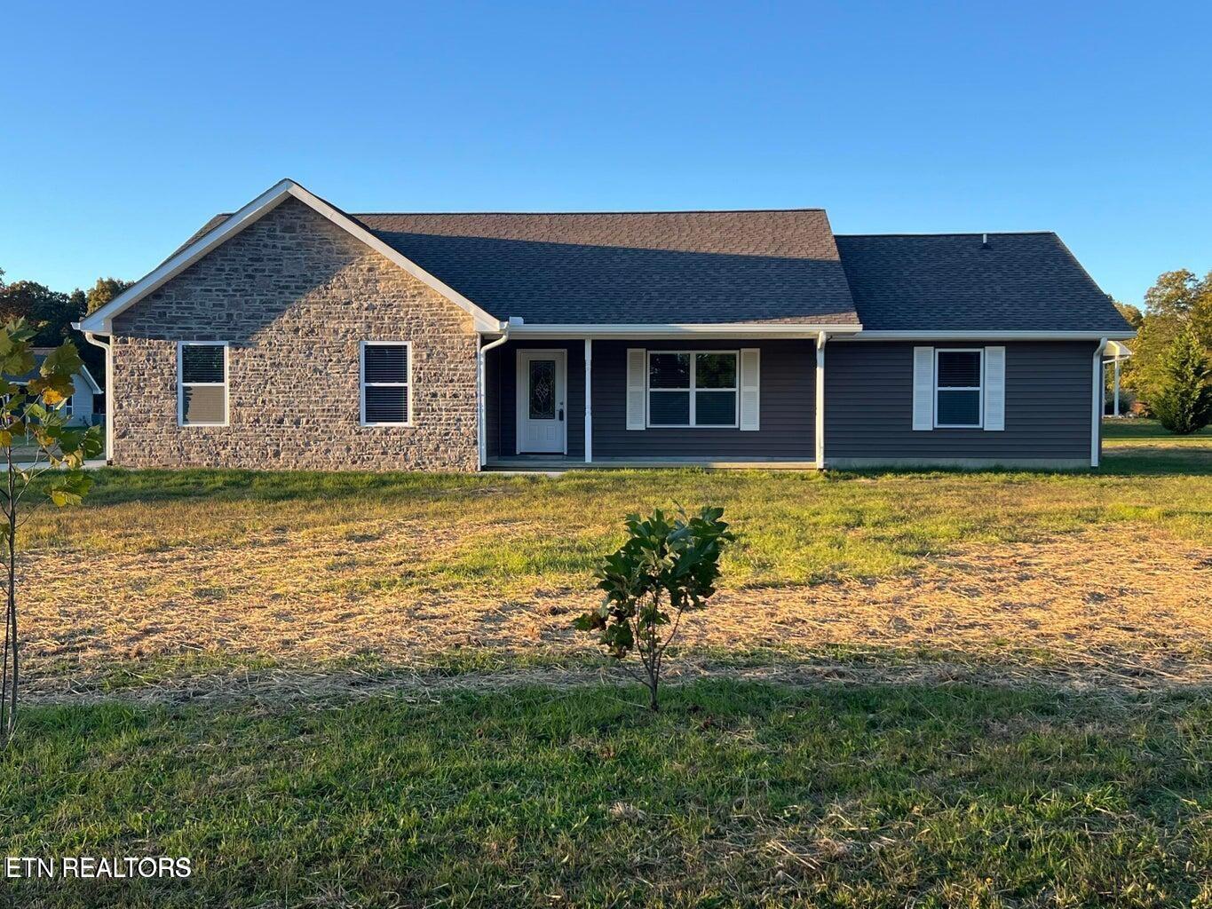 453-Hinch-Mountain-View-Rd For Sale