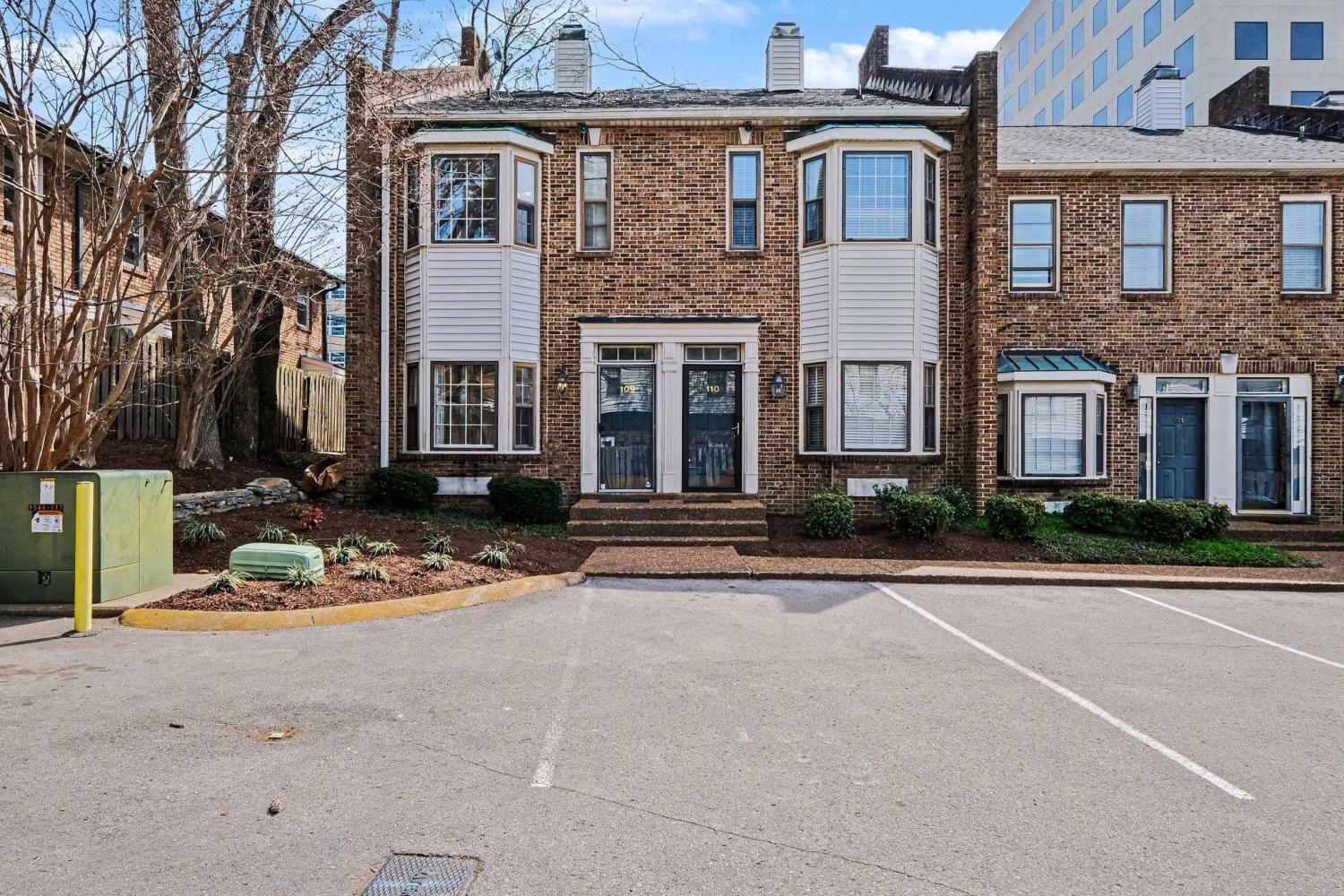 109-Fairmont-Pl For Sale