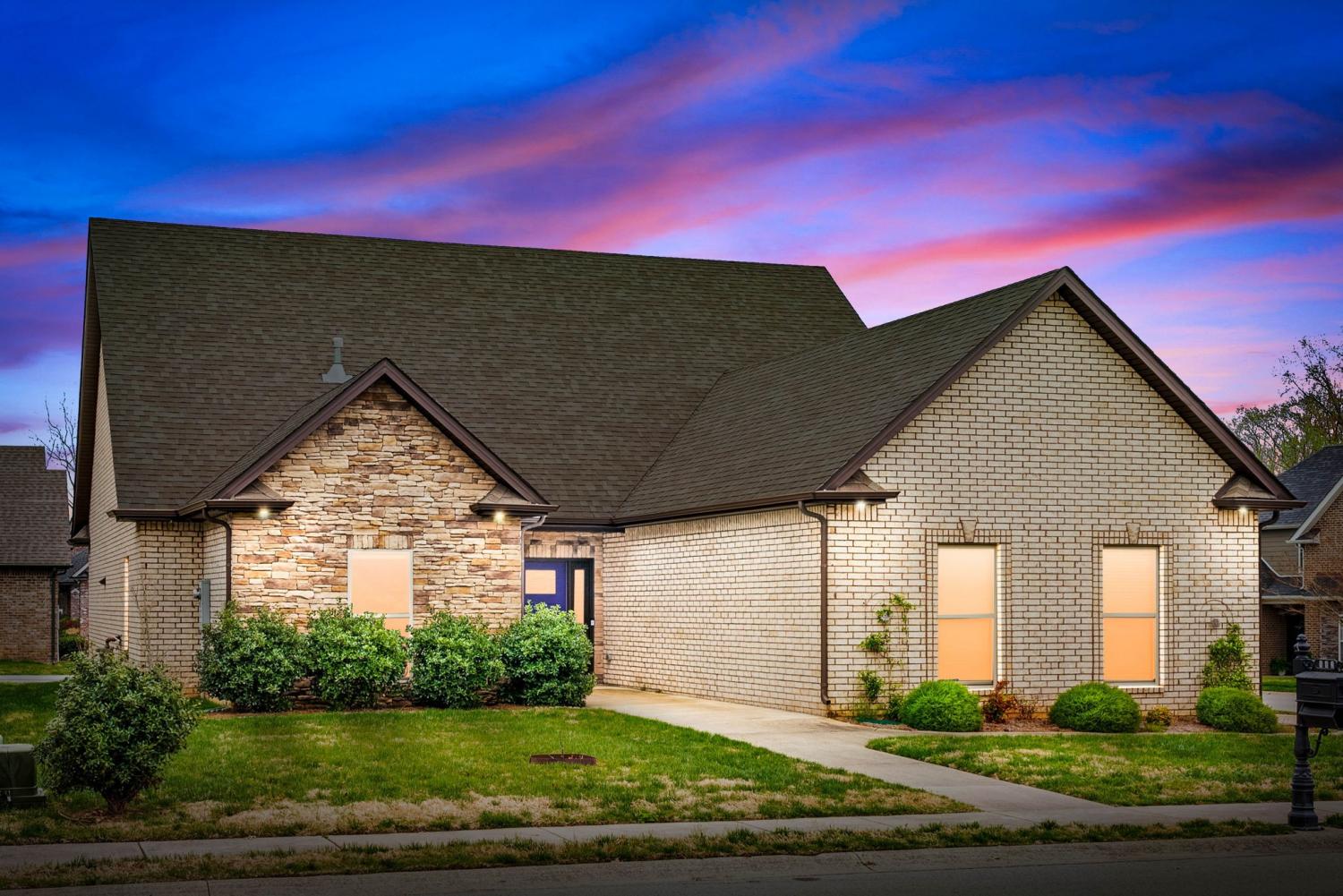 182-Dorchester-Cir For Sale