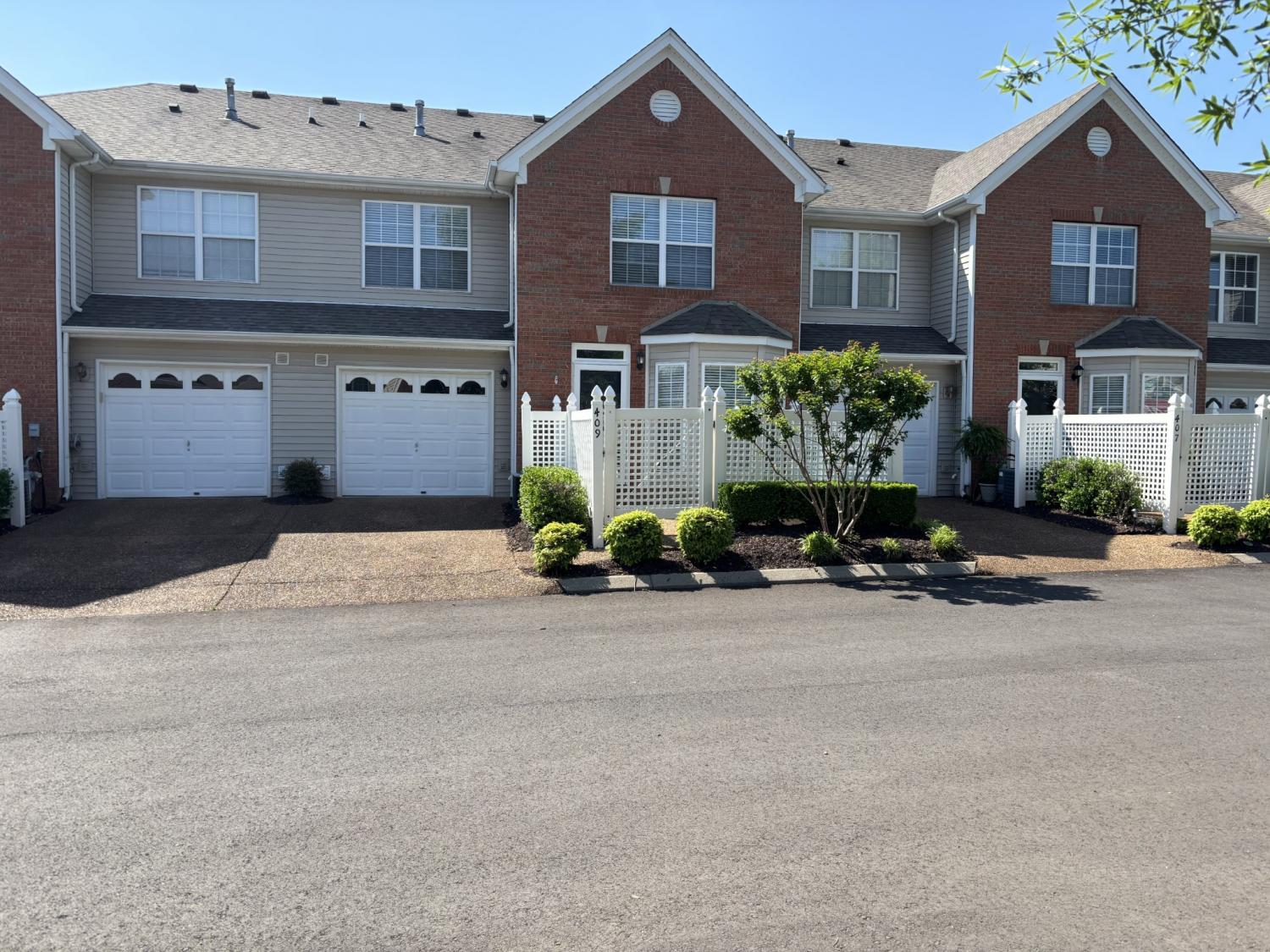 409-Compton-Ln For Sale
