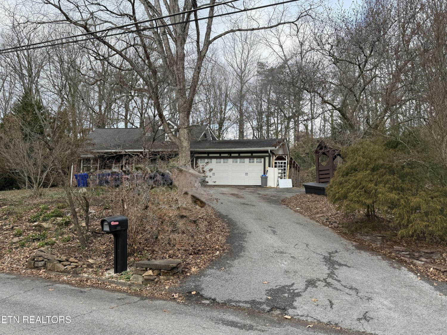 103-Baltimore-Drive For Sale