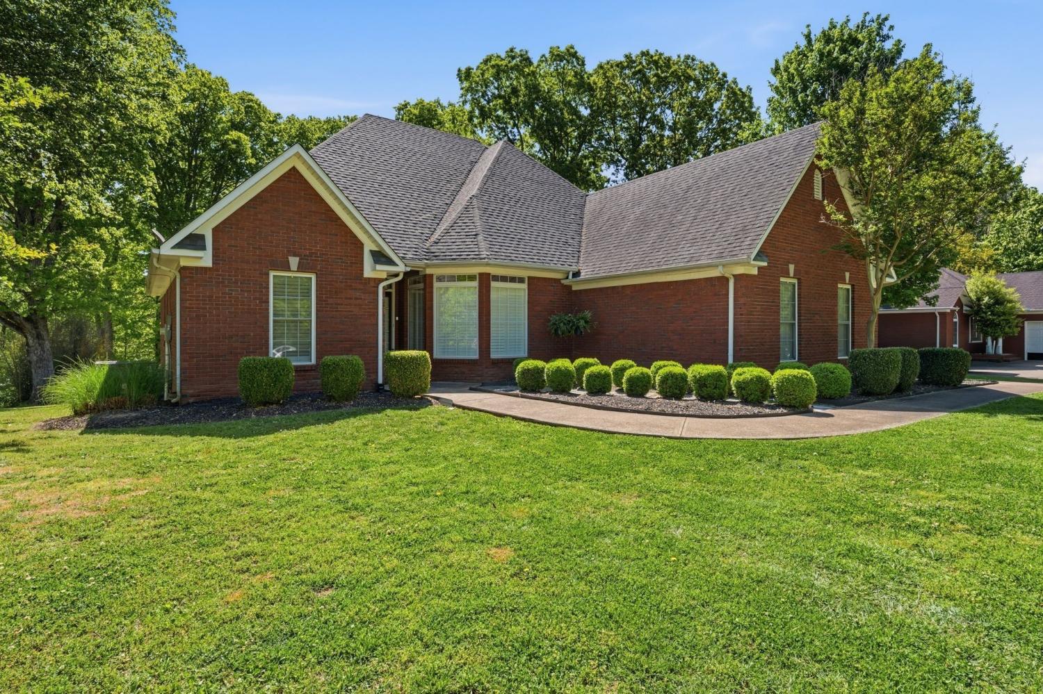 920-Hillcrest-St For Sale