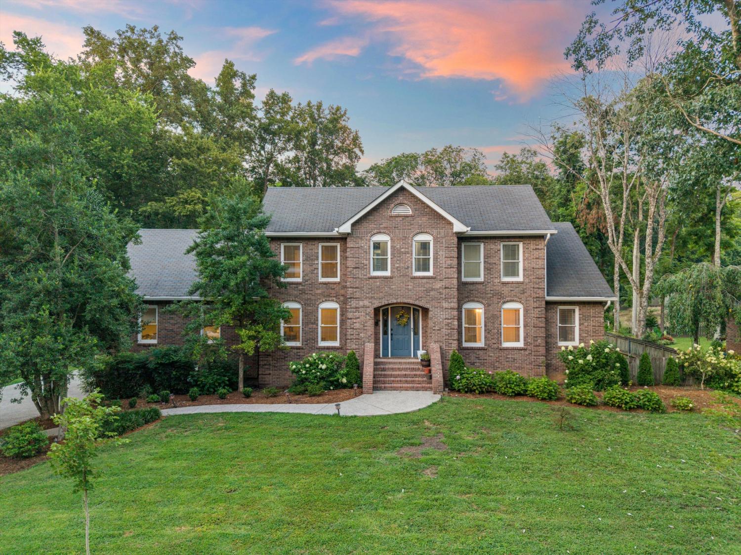 124-Laural-Hill-Dr For Sale