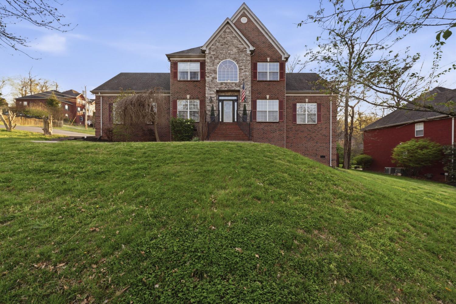 425-Westwood-Dr For Sale