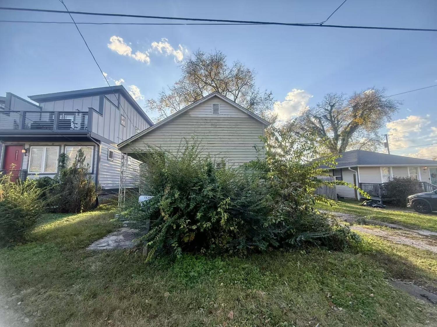 1539-12th-Ave--N For Sale