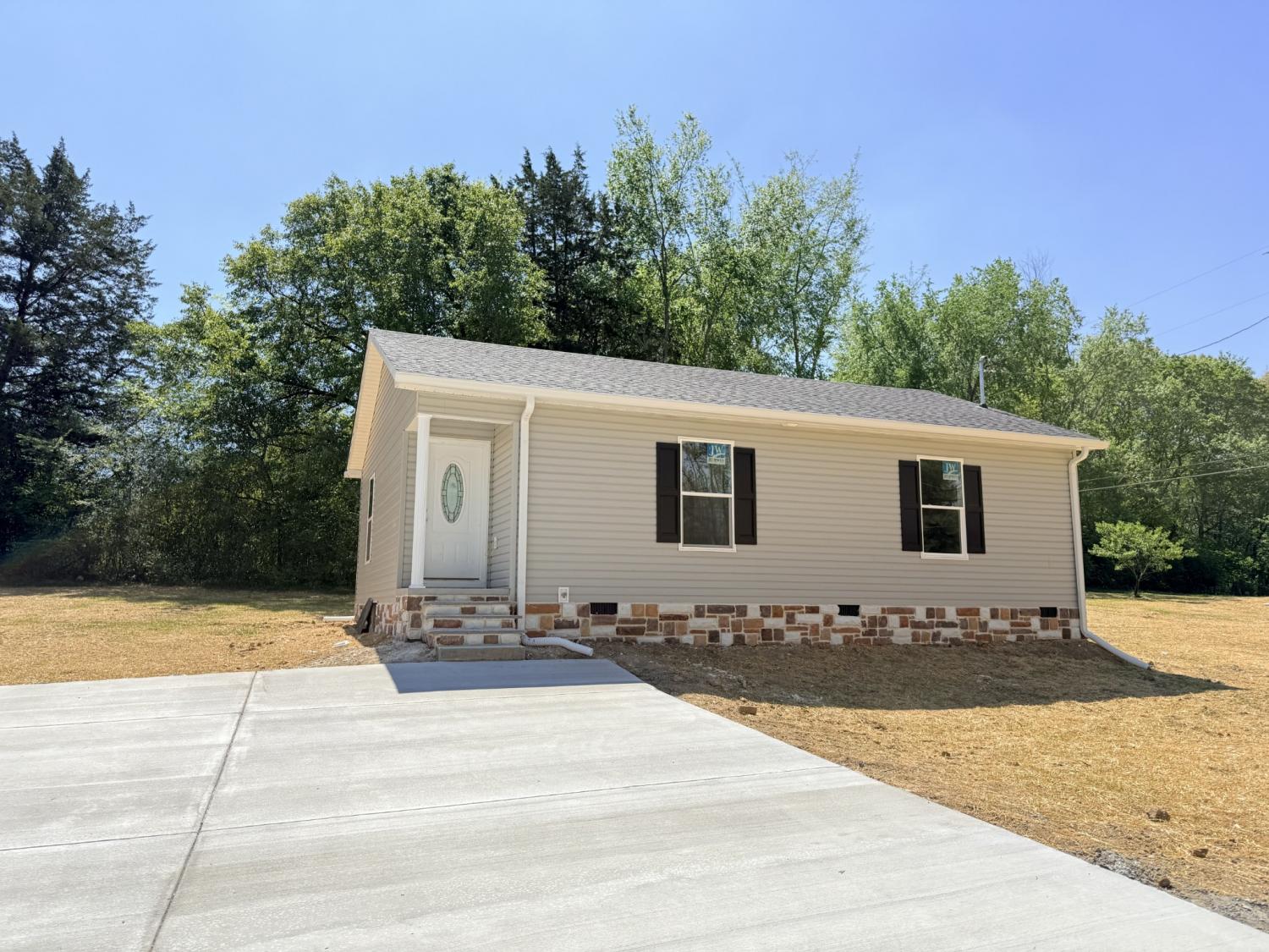 1115-Stewart-Ln For Sale