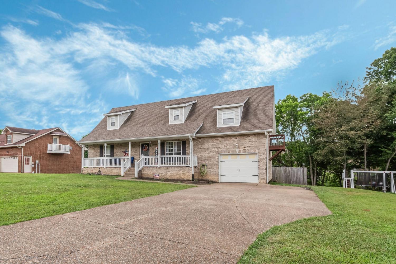 2012-Graceland-Way For Sale