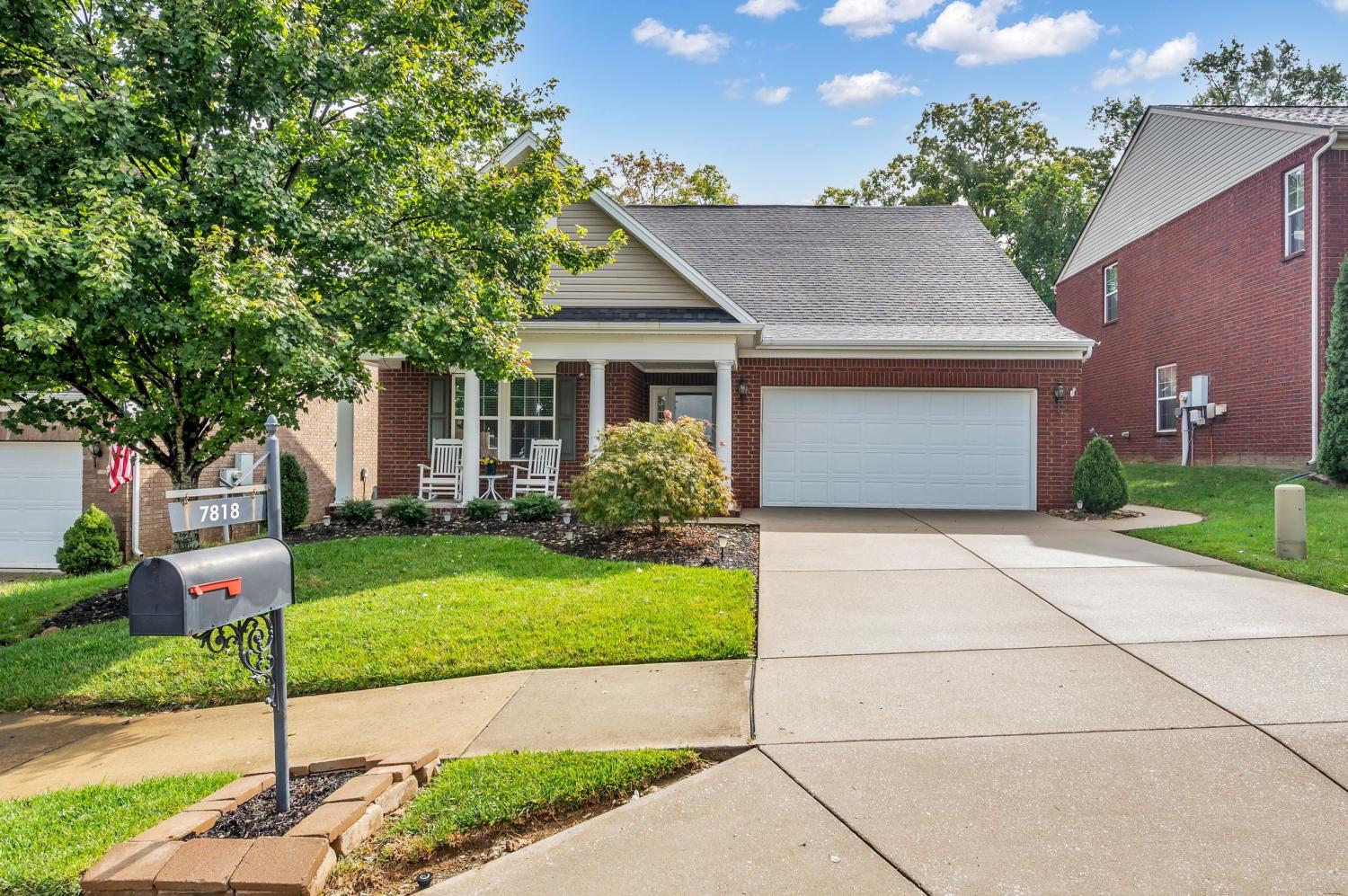 7818-Oakfield-Grove For Sale