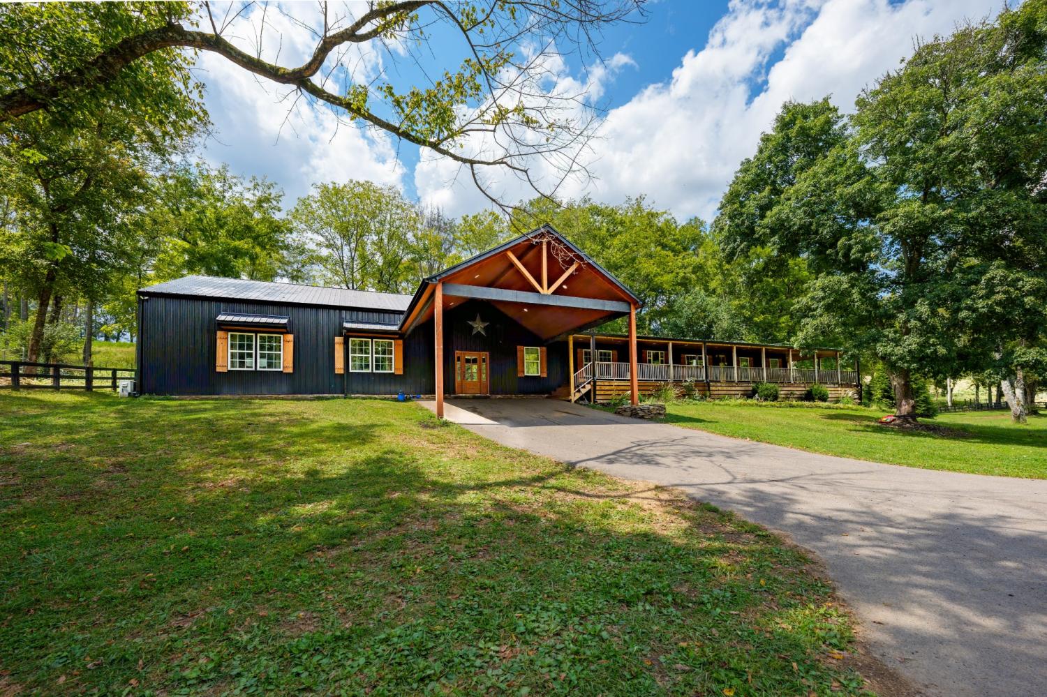 4303-Moore-Ln For Sale