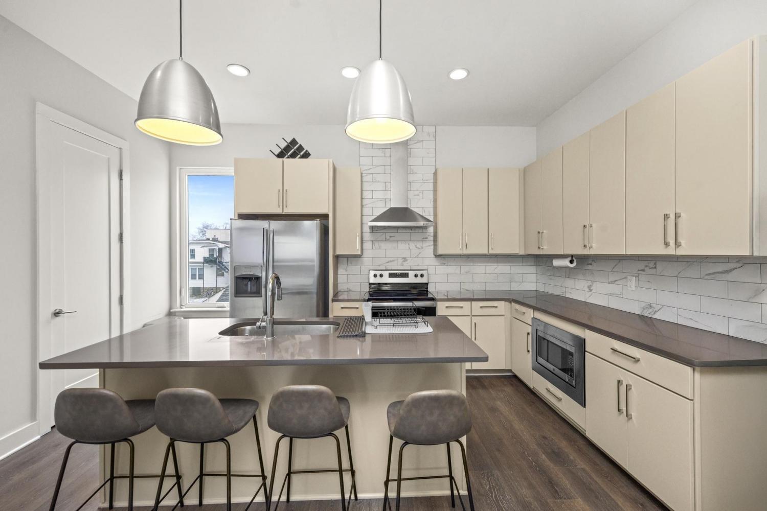 333-Douglas-Ave For Sale