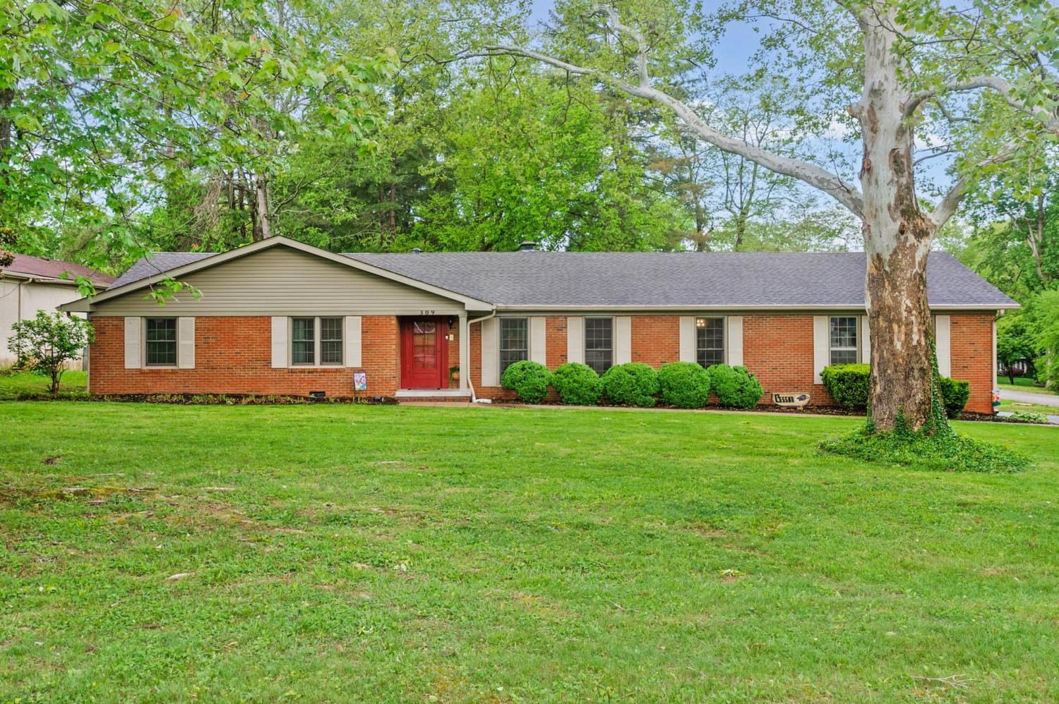309-Deepwood-Dr For Sale