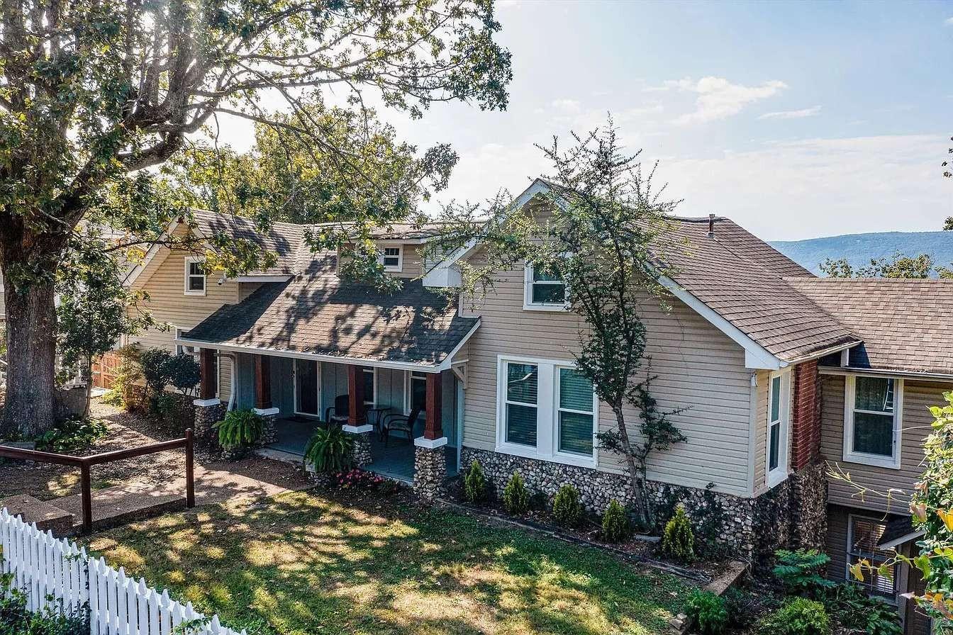 549-S-Crest-Rd For Sale
