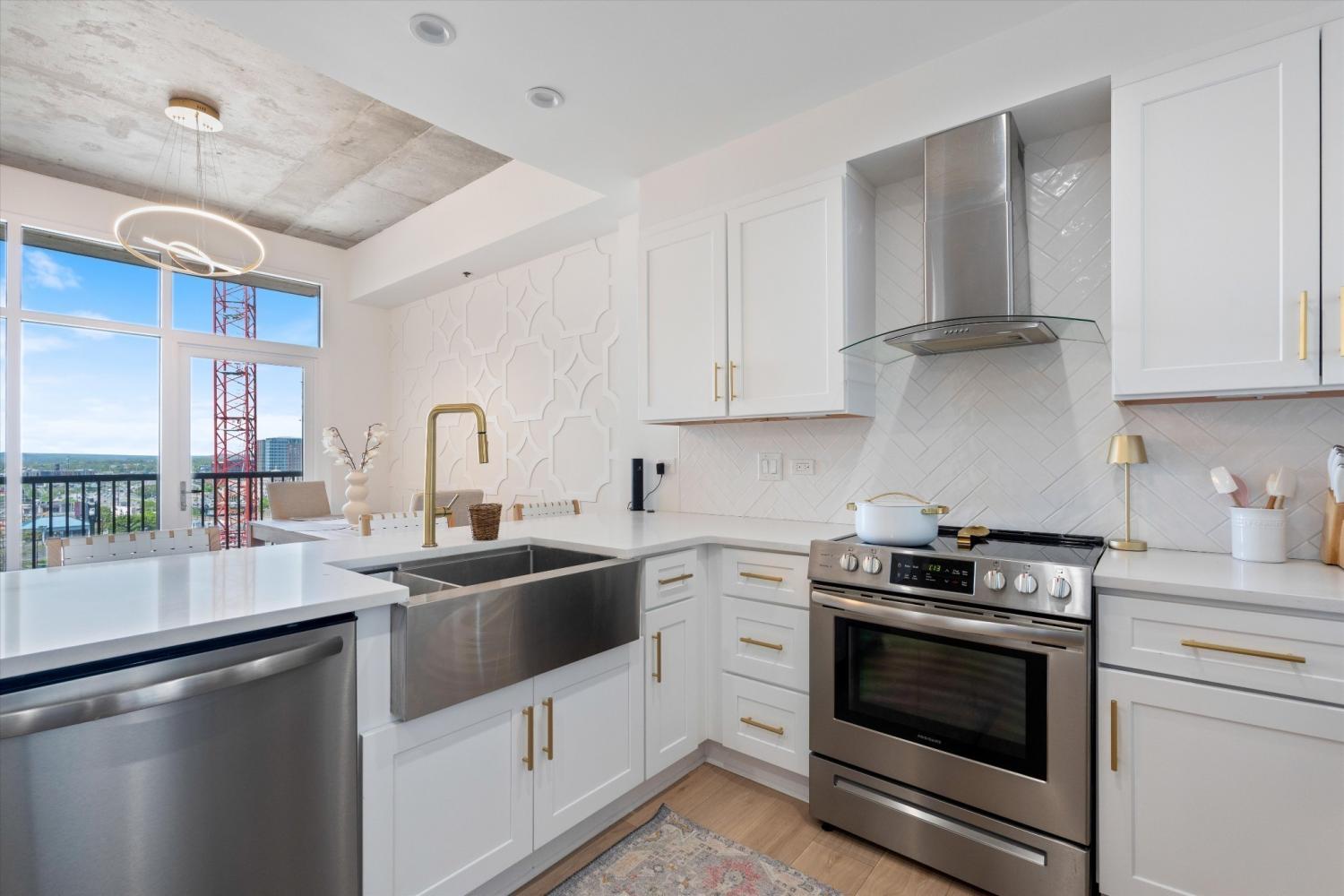 1510-Demonbreun-St For Sale