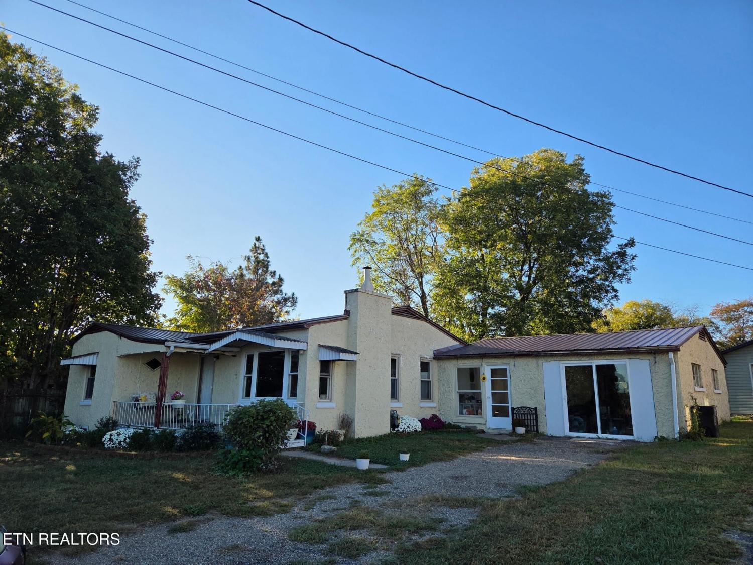 520-Upper-Broad-St For Sale