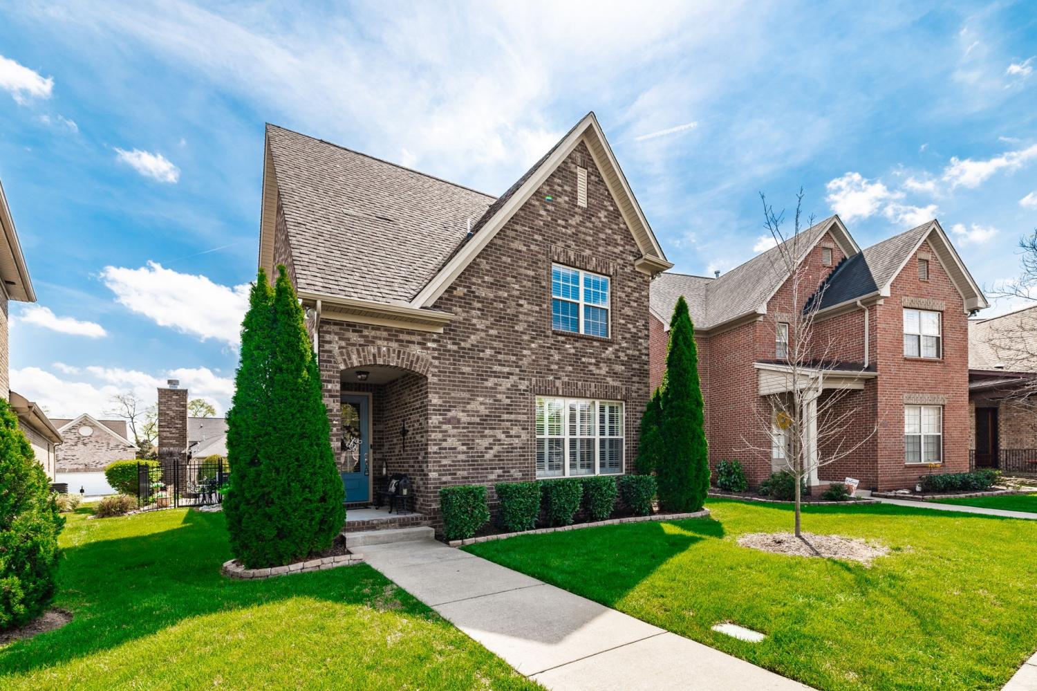 1098 Paddock Park Cir TN 37066 For Sale - 