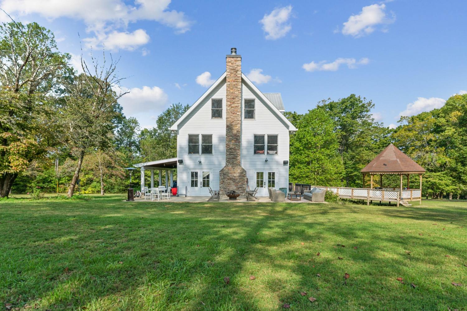927-Bond-Rd For Sale