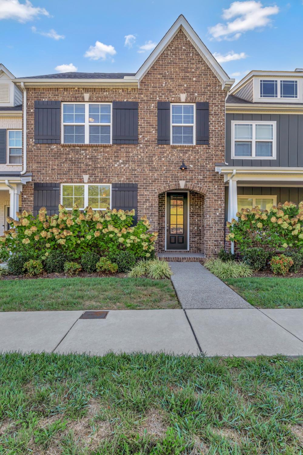 988-Cherry-Grove-Dr For Sale