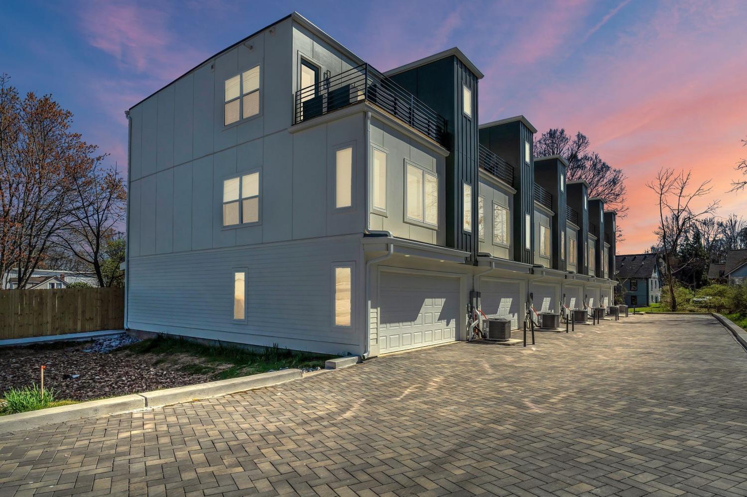 1016-W-Kirkland-Ave For Sale