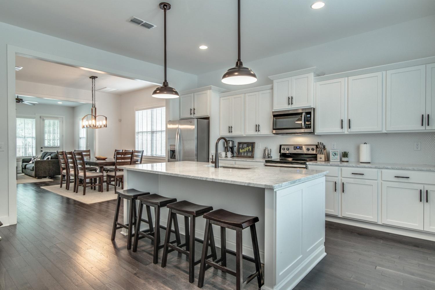 418-Douglas-Ave For Sale