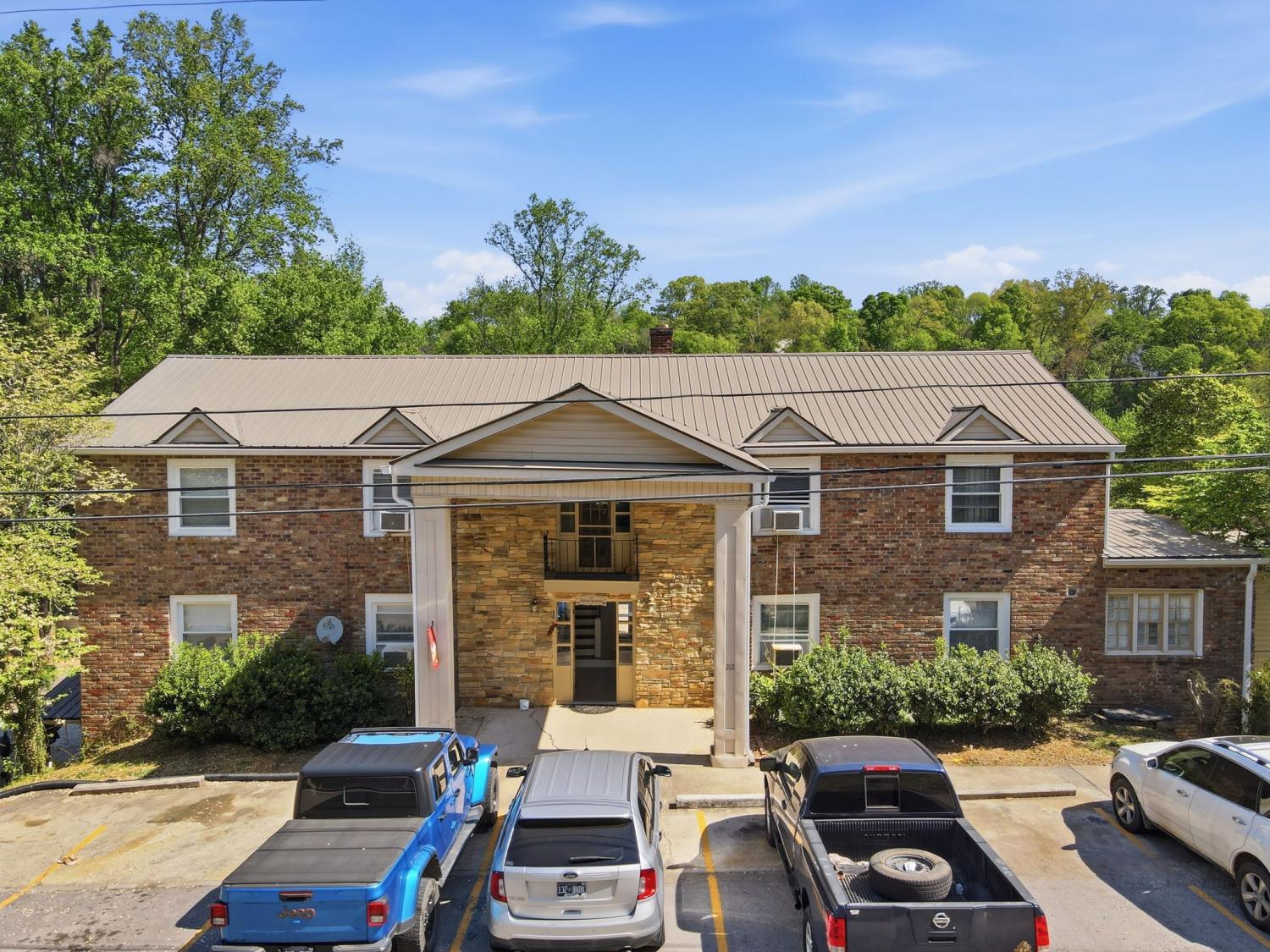 212-Westwood-Dr For Sale