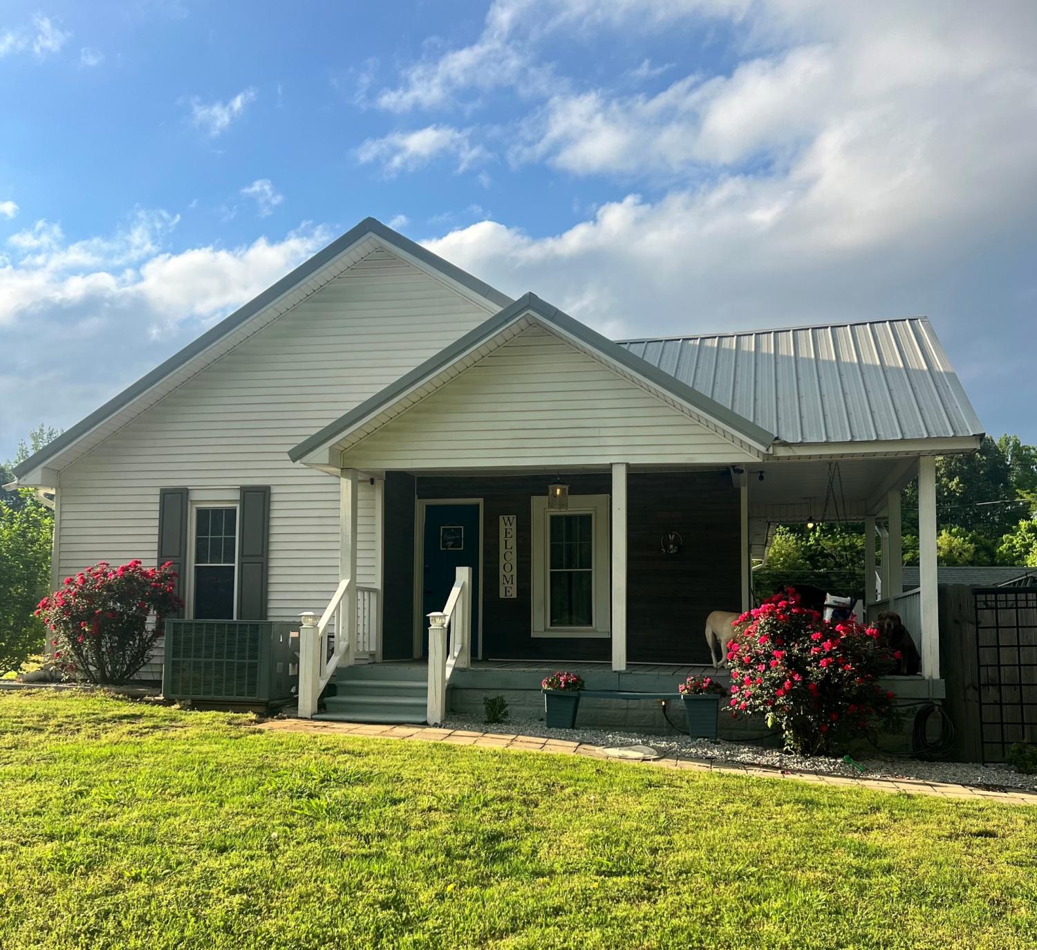 205-Park-Ln For Sale