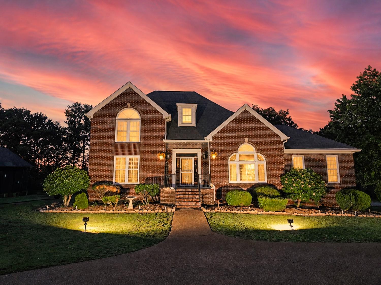 215-Northwood-Ave For Sale
