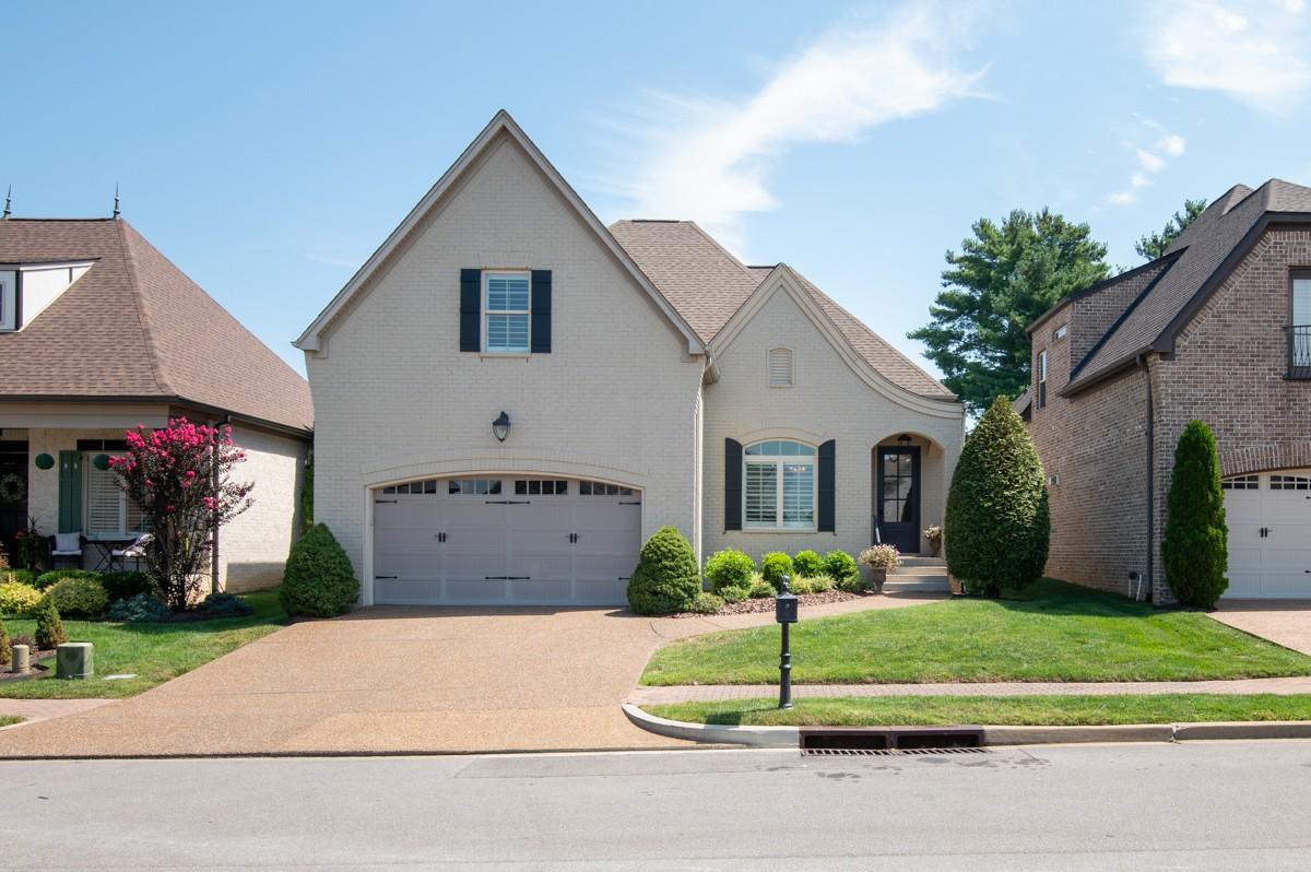 901-Fairington-Pvt-Way For Sale