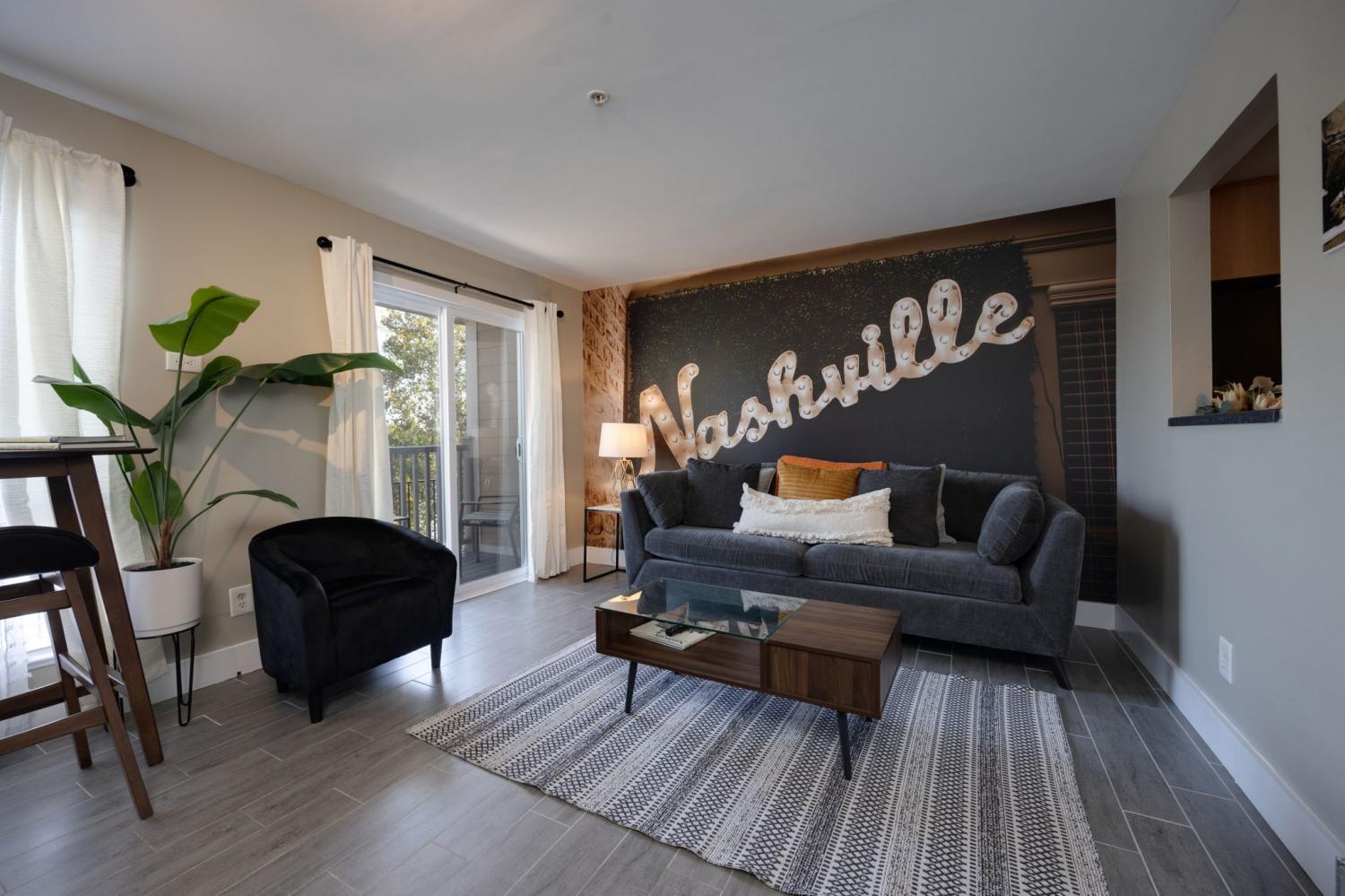 738-1st-Ave--N For Sale