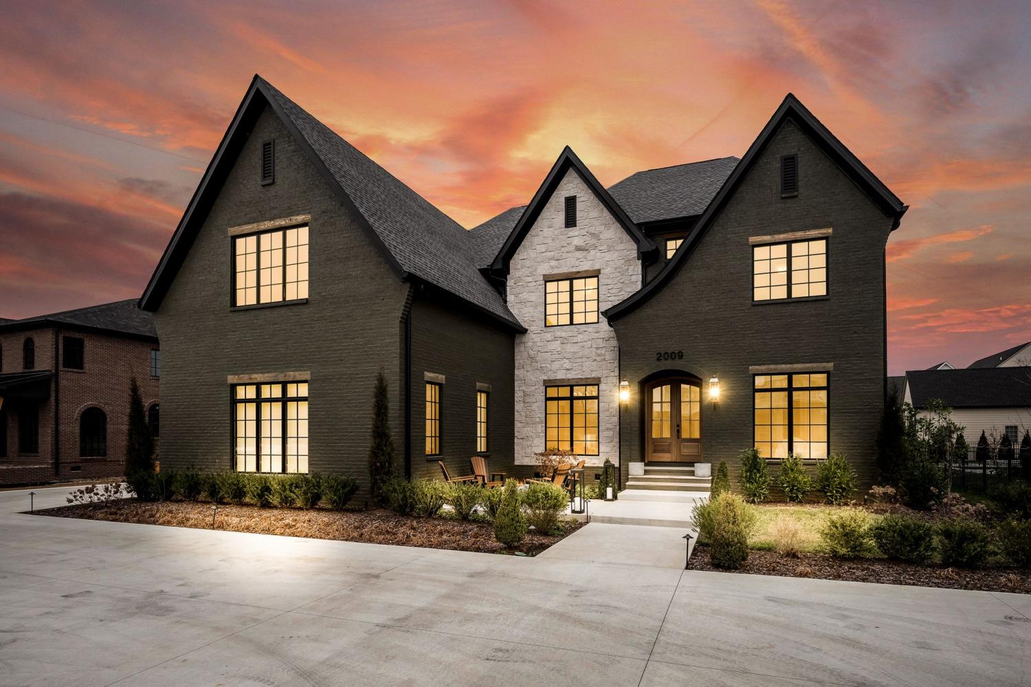 2009-Moccasin-Trl For Sale