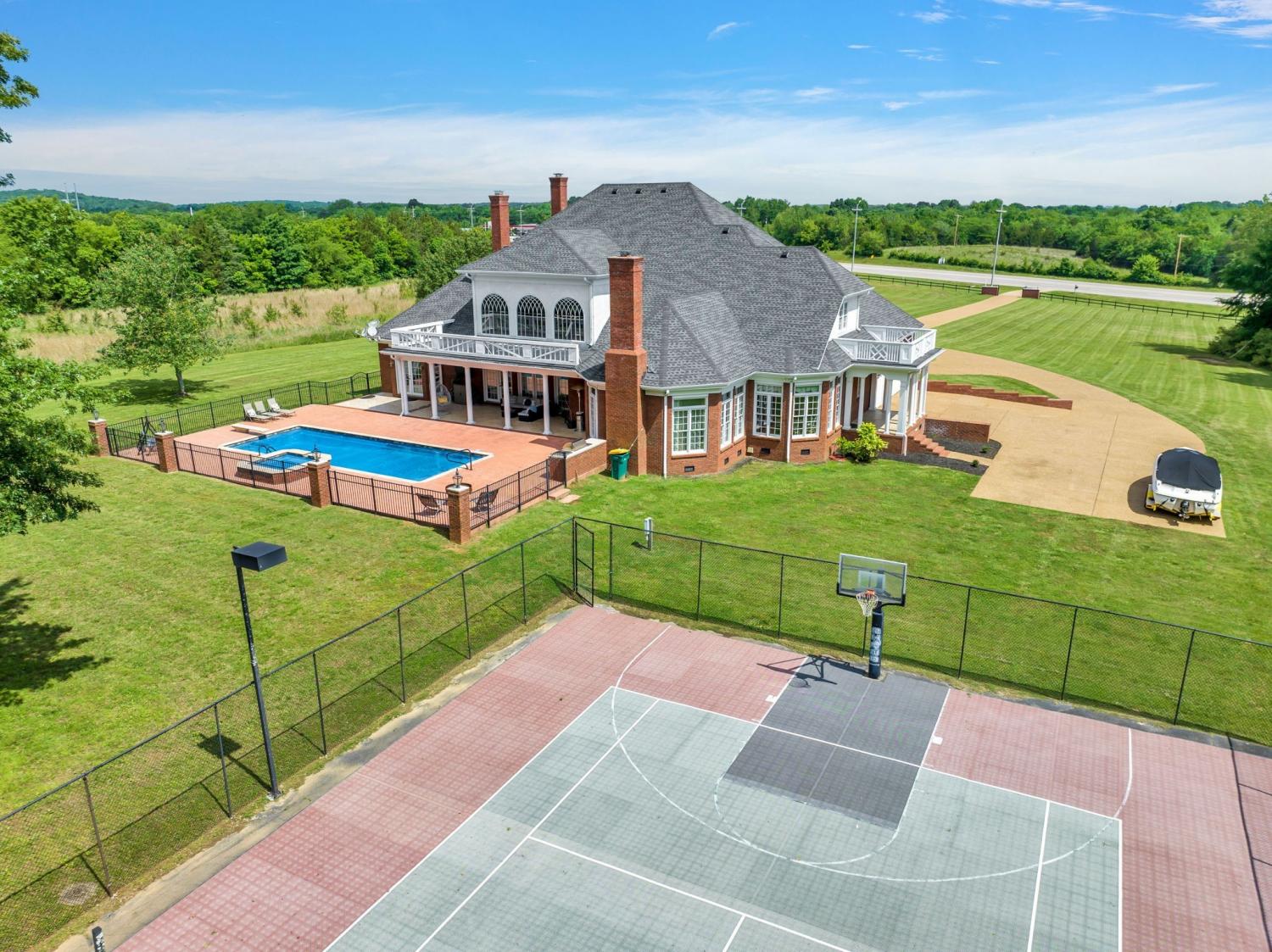 1465-New-Columbia-Hwy For Sale