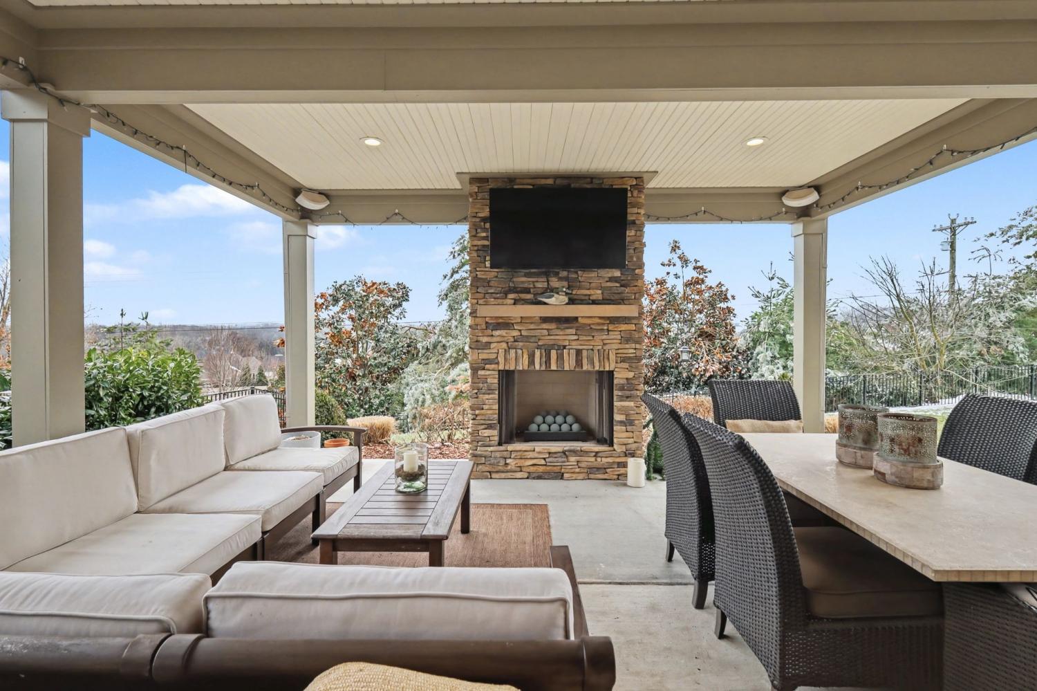 330-Finnhorse-Ln For Sale