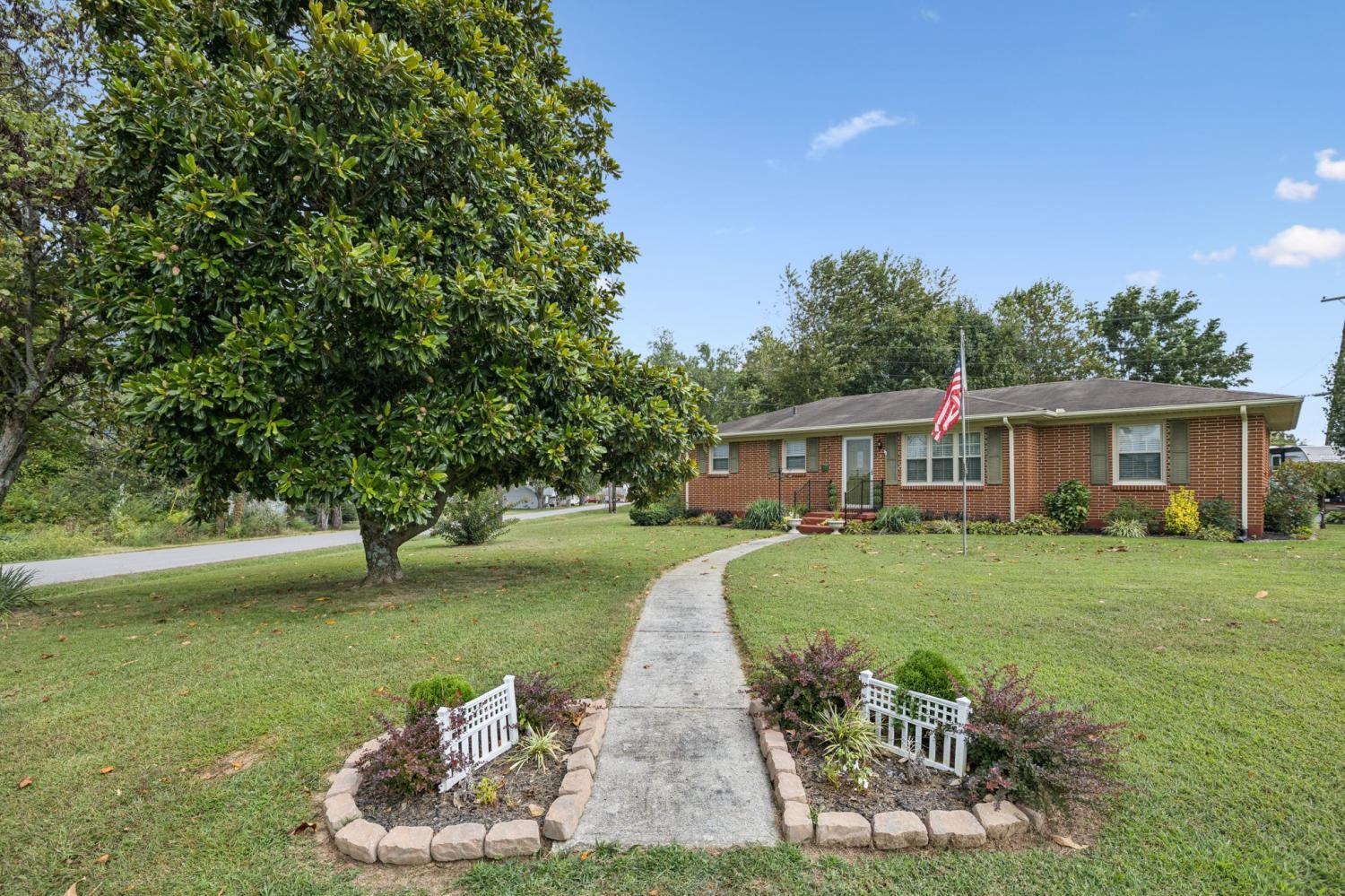 100-Fairdale-Ln For Sale