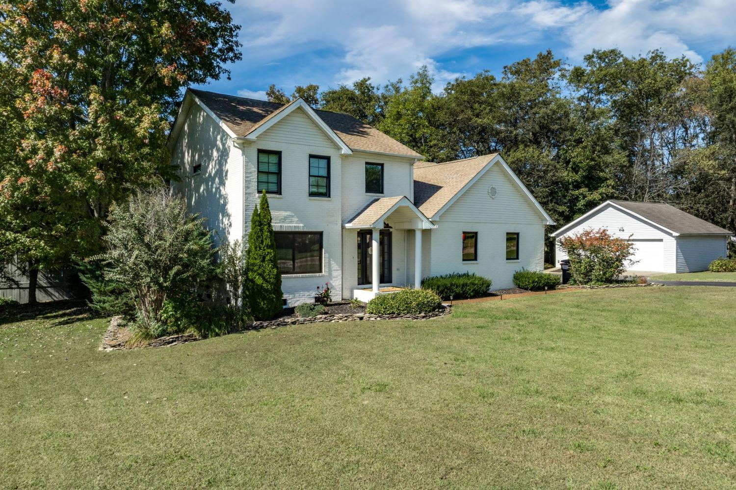 2105-Sue-Ln For Sale