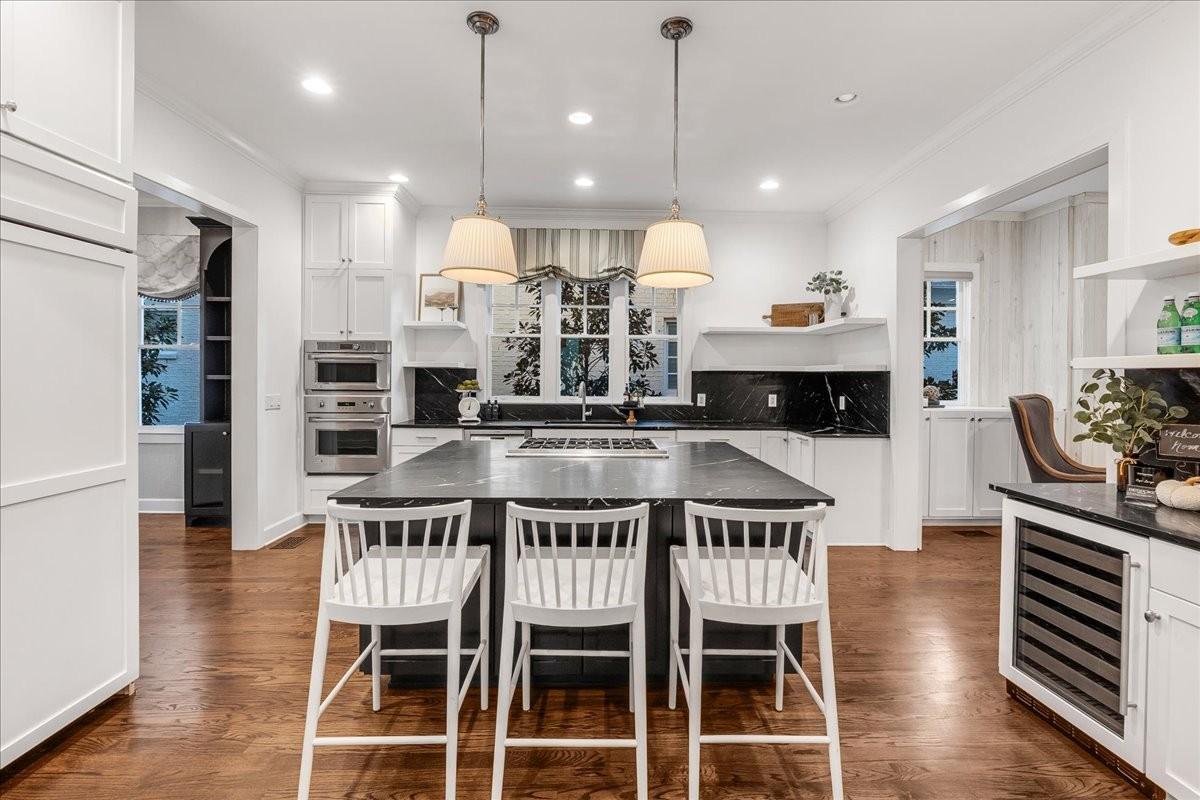 906-Evans-St For Sale