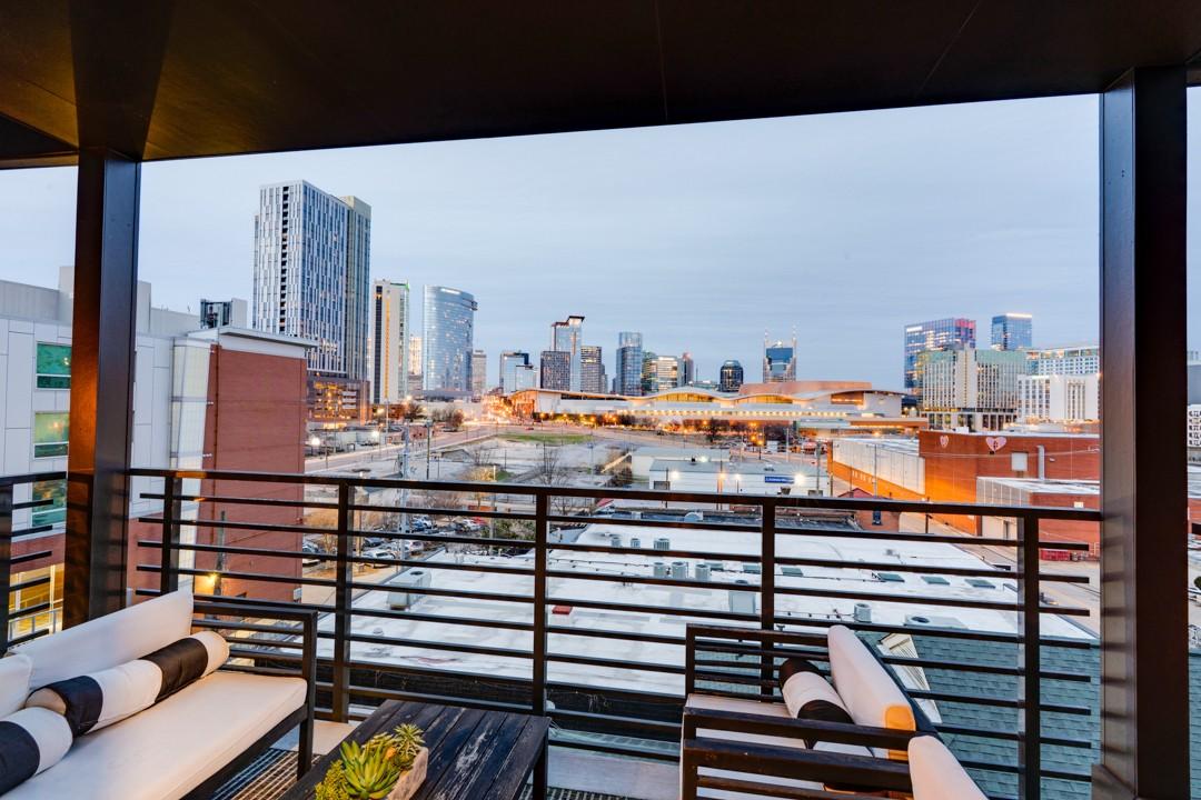 635-7th-Avenue--S For Sale