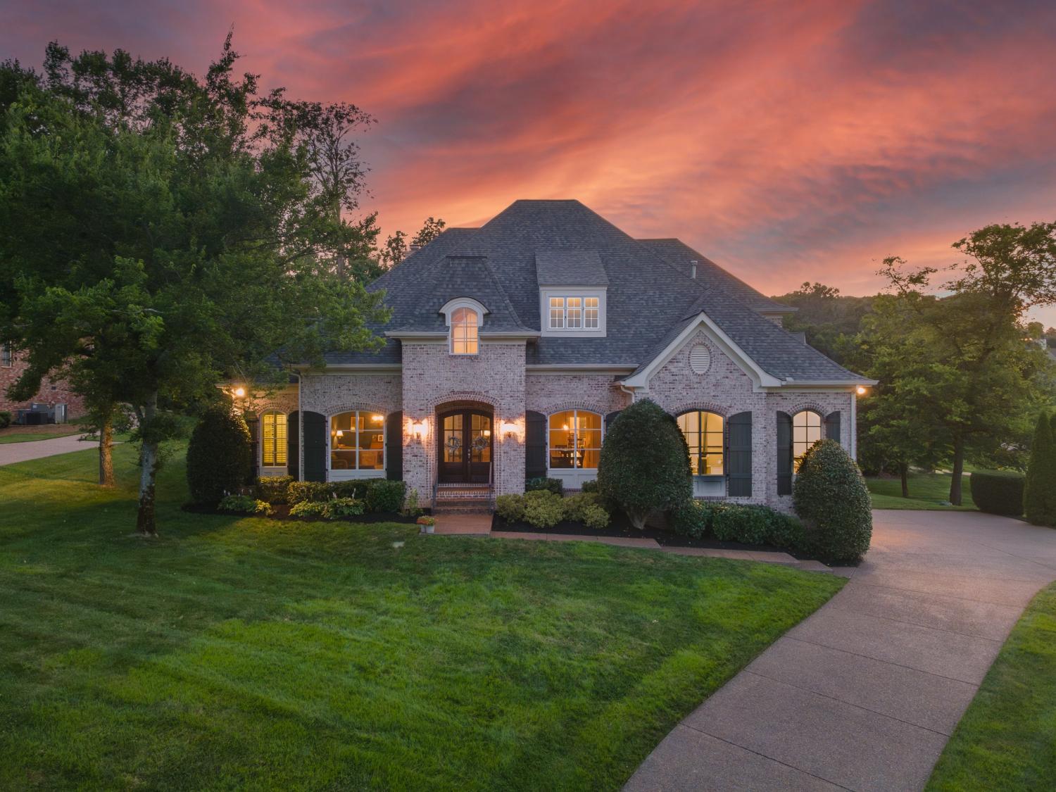 9516-Wicklow-Rd For Sale