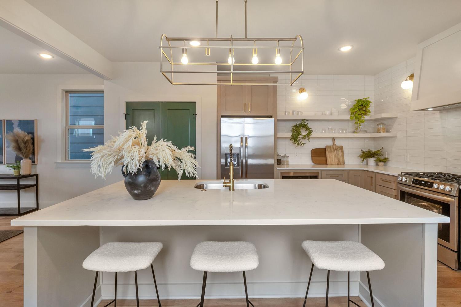 438-Patterson-St For Sale