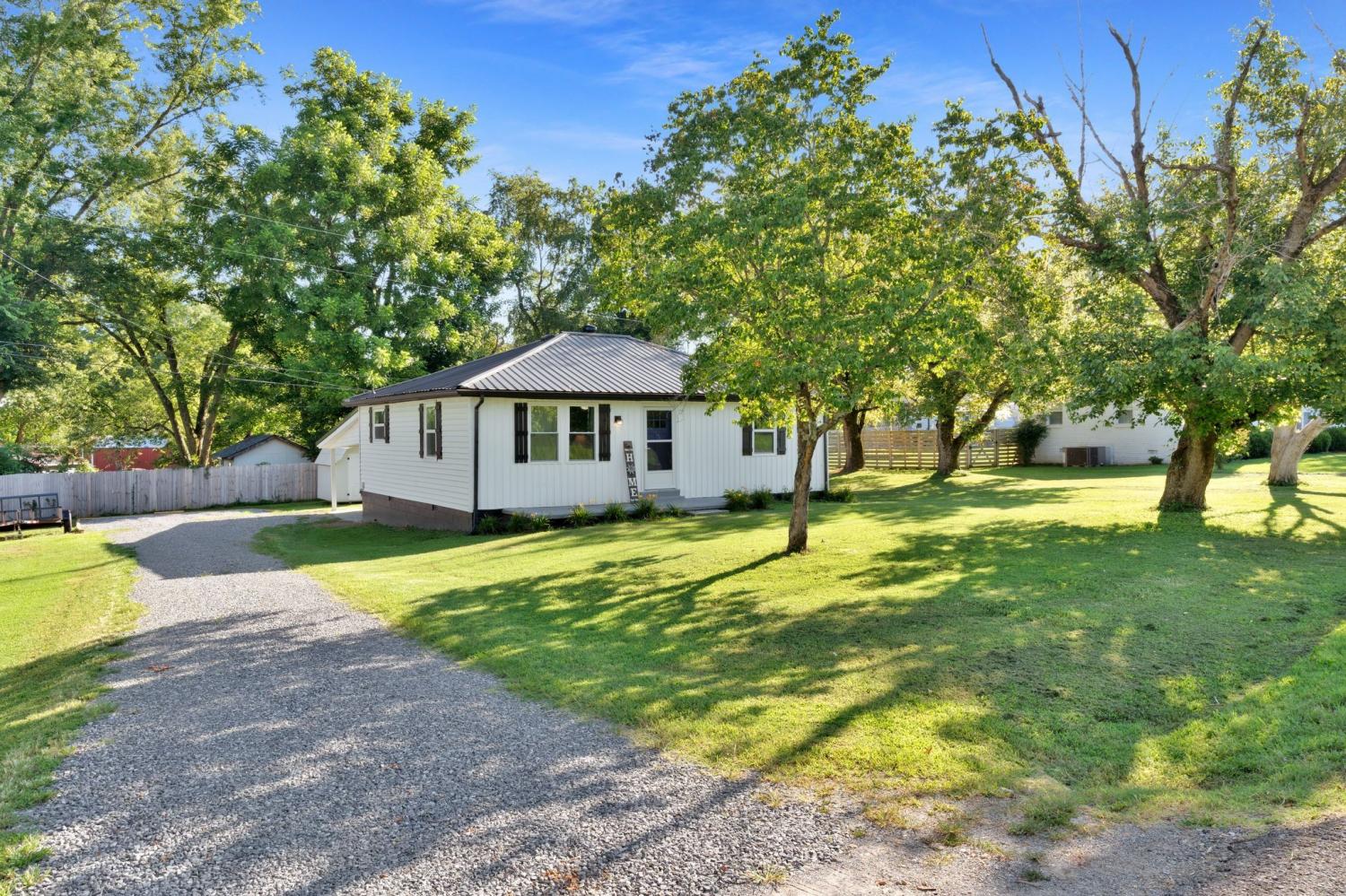 1012-Gifford-Ln For Sale