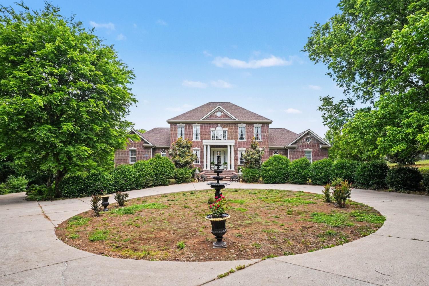 1523-North-Main-St For Sale