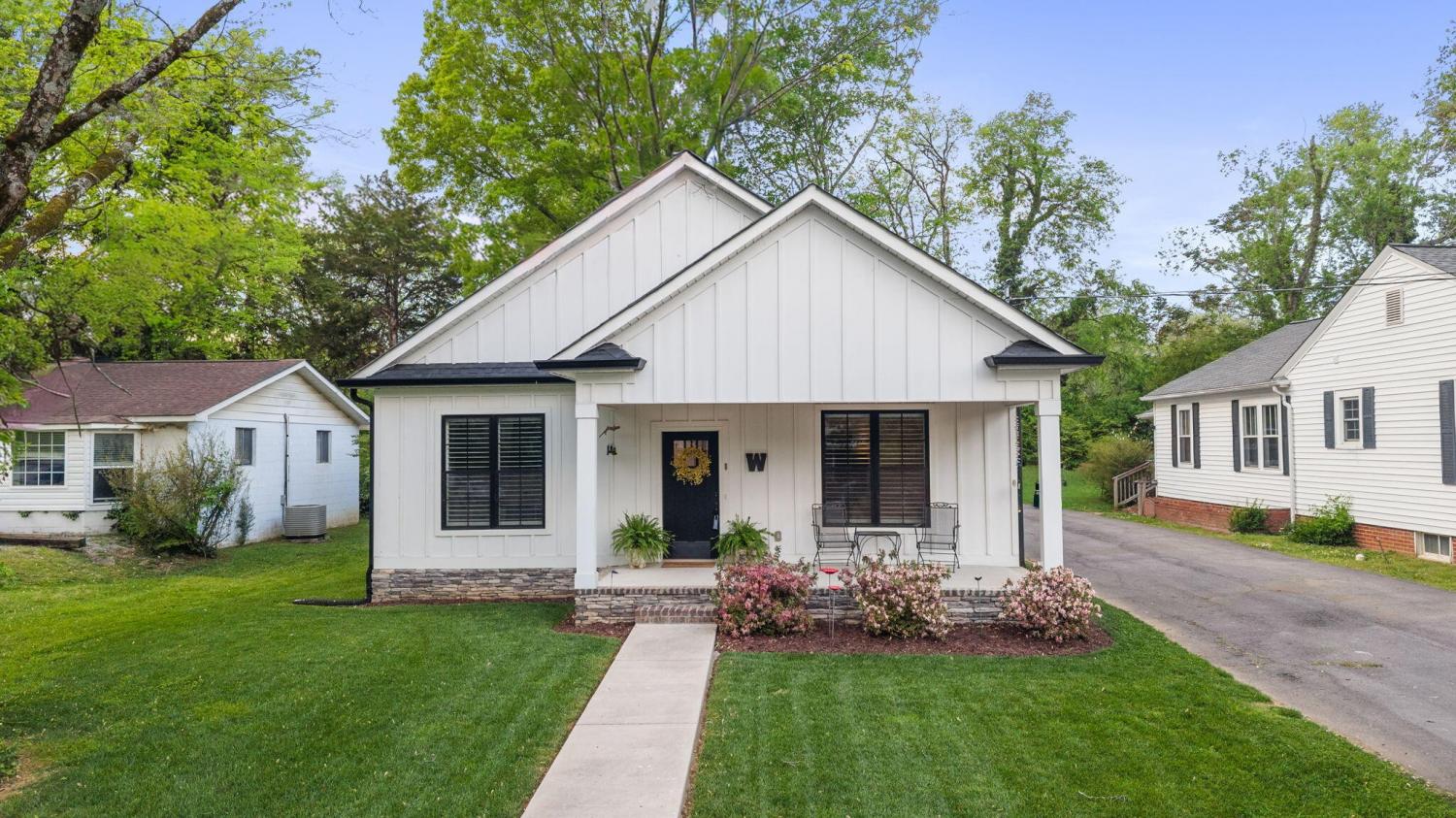 2111-Parker-Street--NE For Sale