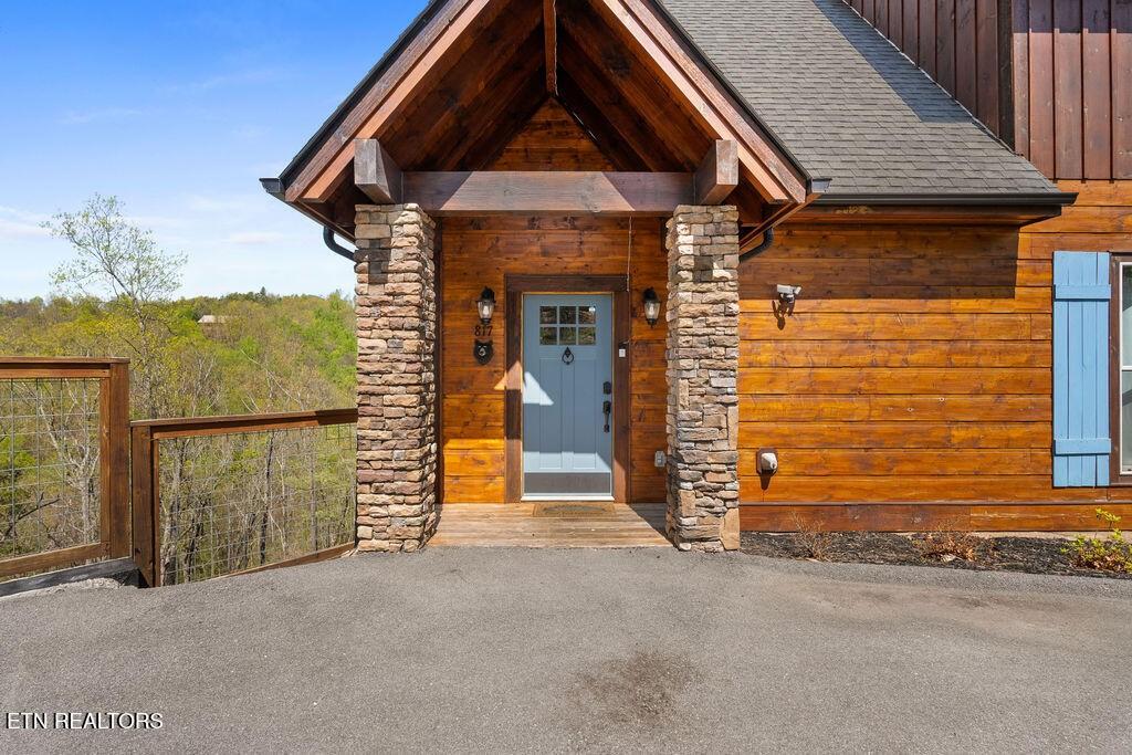817-Pine-Top-Lane For Sale