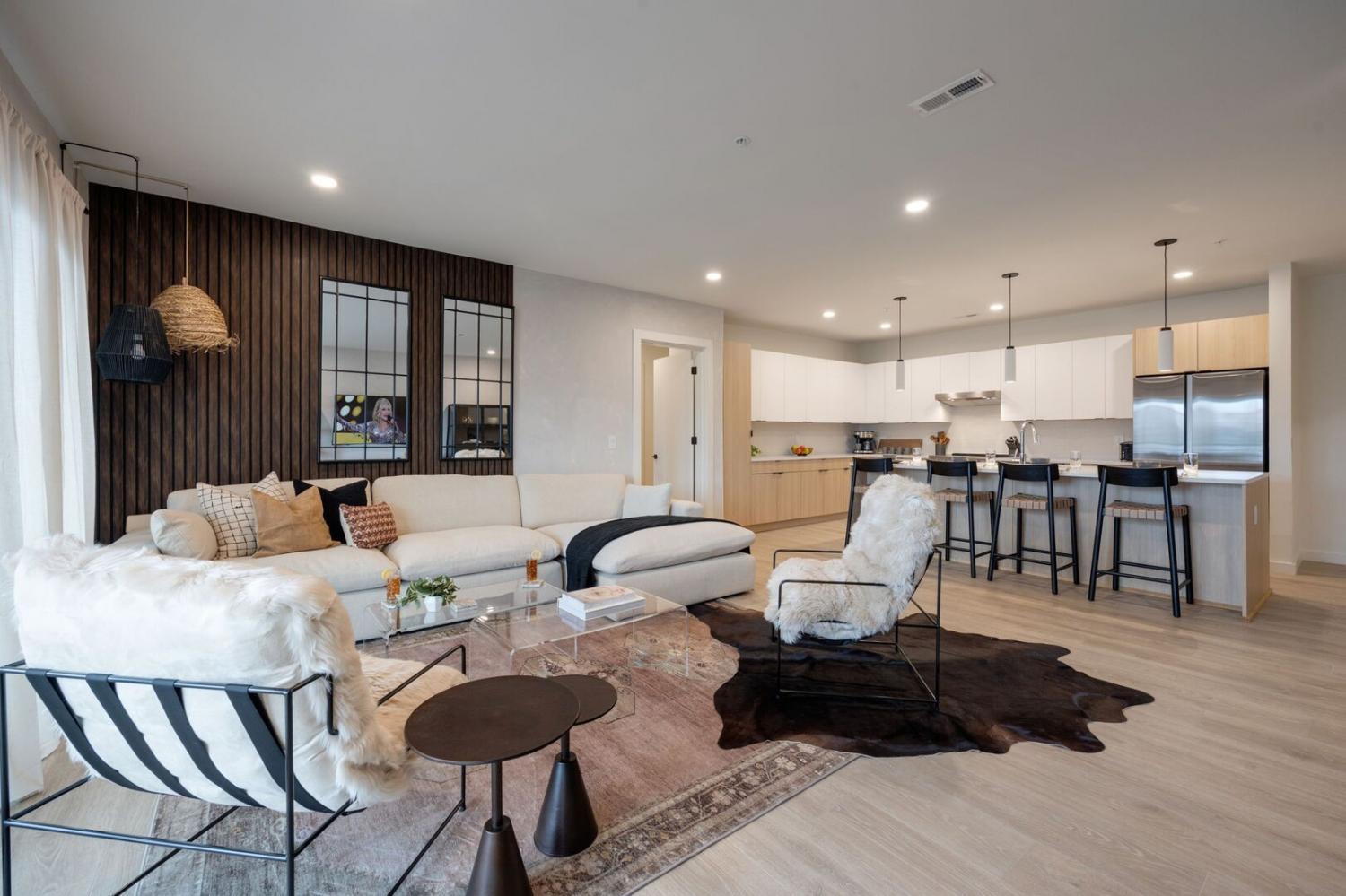 635-7th-Ave--S For Sale