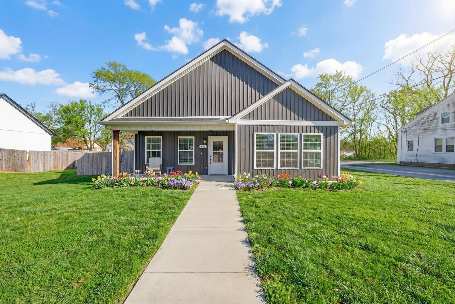 543-2nd-Ave--N For Sale