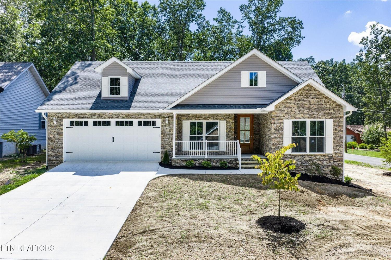145-Lakeside-Drive For Sale
