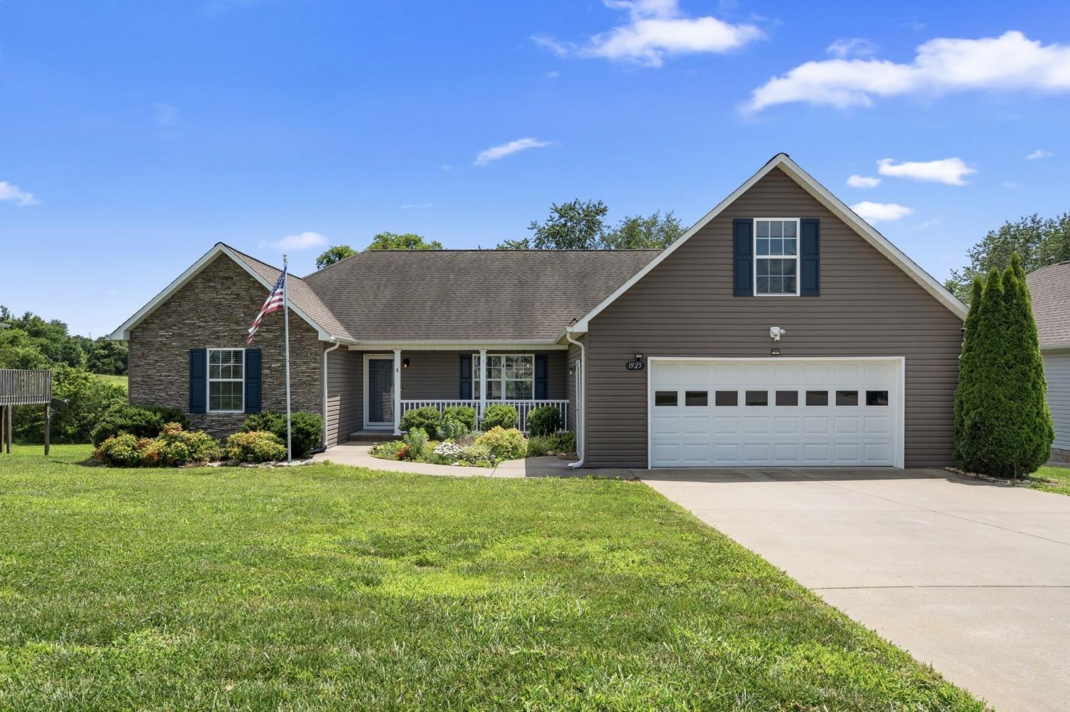 Whitthorne Middle School Property for Sale