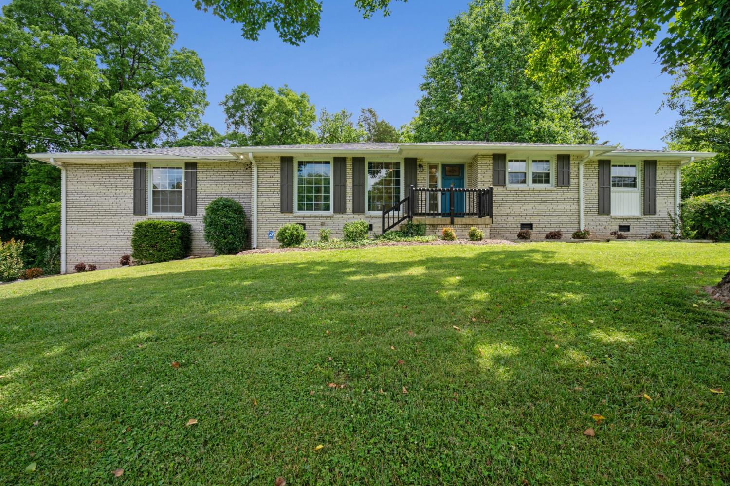 742-Currey-Rd For Sale
