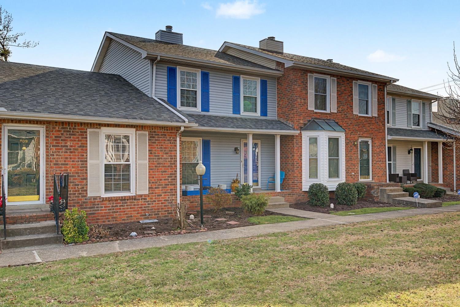 810-Lewis-Ct For Sale