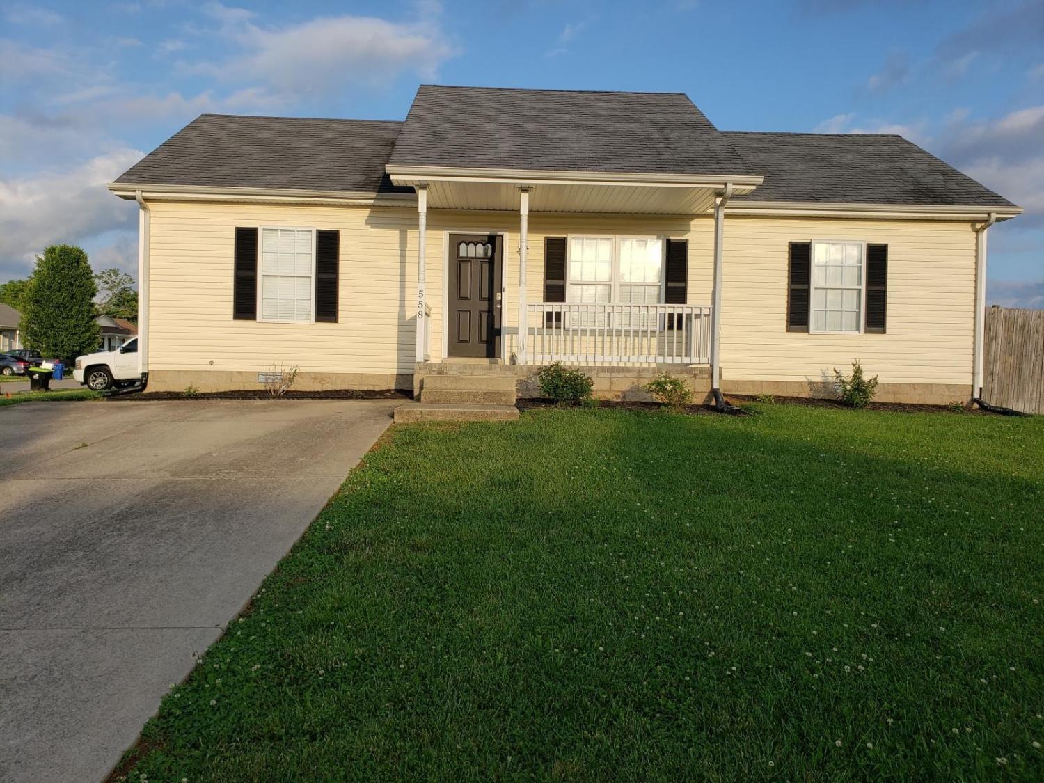 558-Oakmont-Dr For Sale