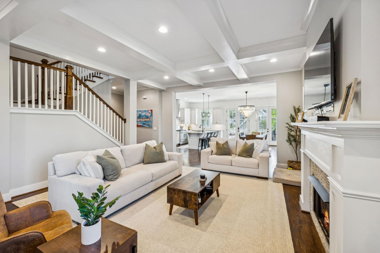 906-Acklen-Ave For Sale